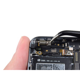 Замена вибратора iPhone 5s